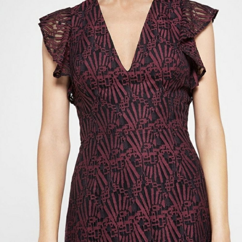 NWOT BCBGENERARTION Lace Dress